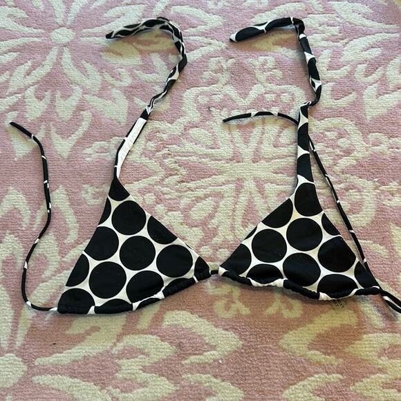 ‼️$10 sale‼️ Victoria Secret Pok-a-dot womens bikini top size medium - Picture 1 of 3